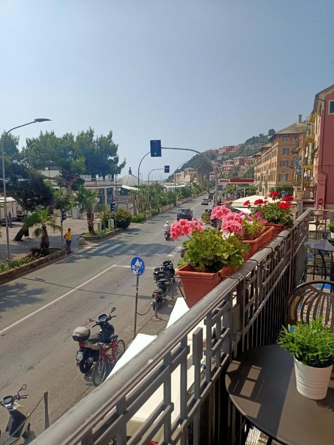 Hotel Serena Arenzano Kültér fotó