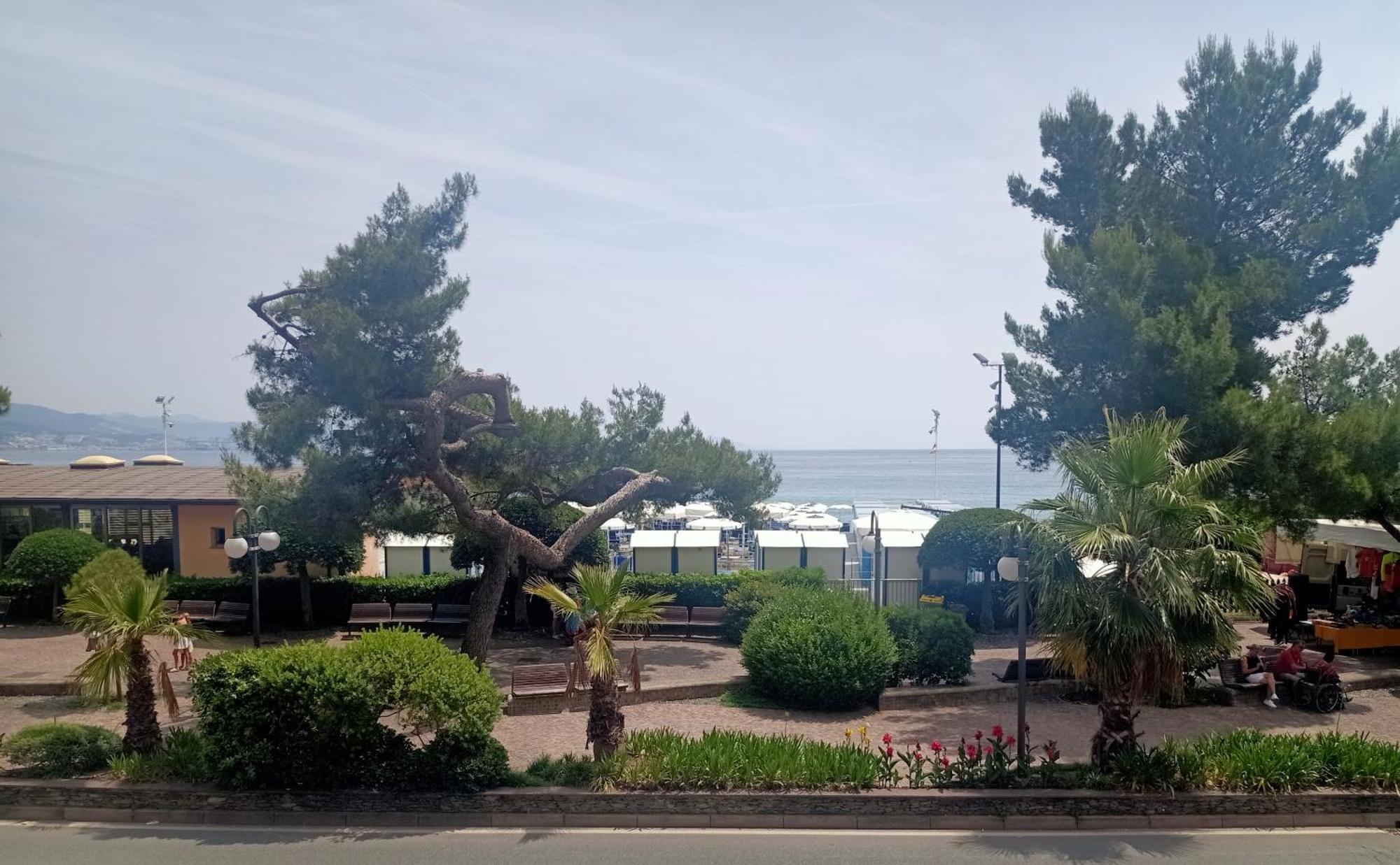 Hotel Serena Arenzano Kültér fotó
