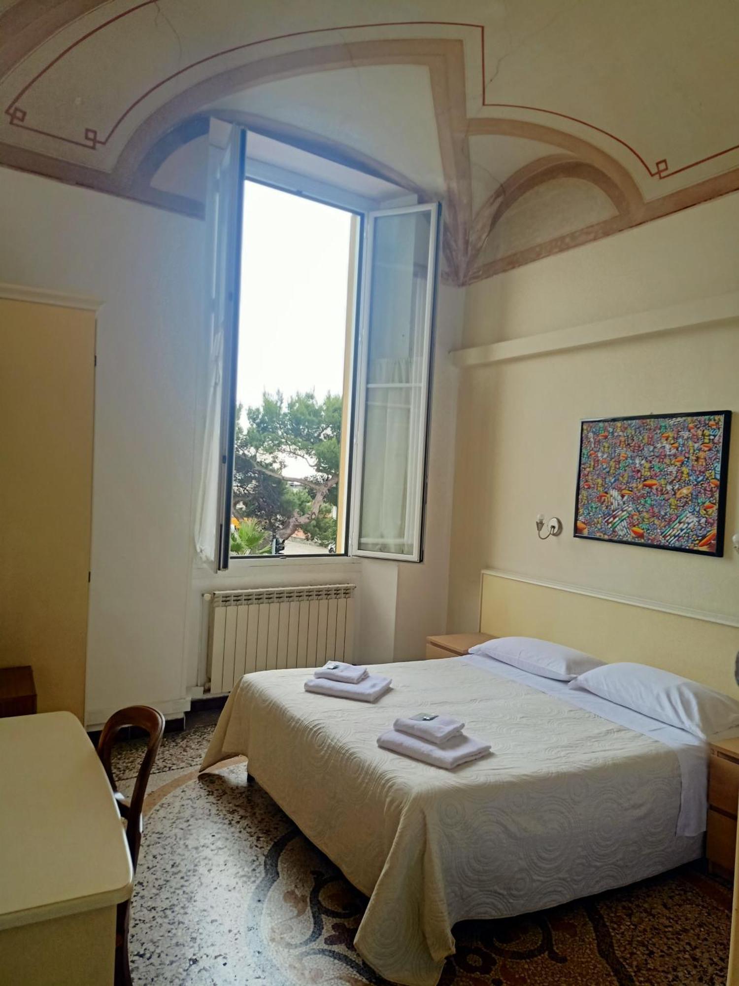 Hotel Serena Arenzano Szoba fotó
