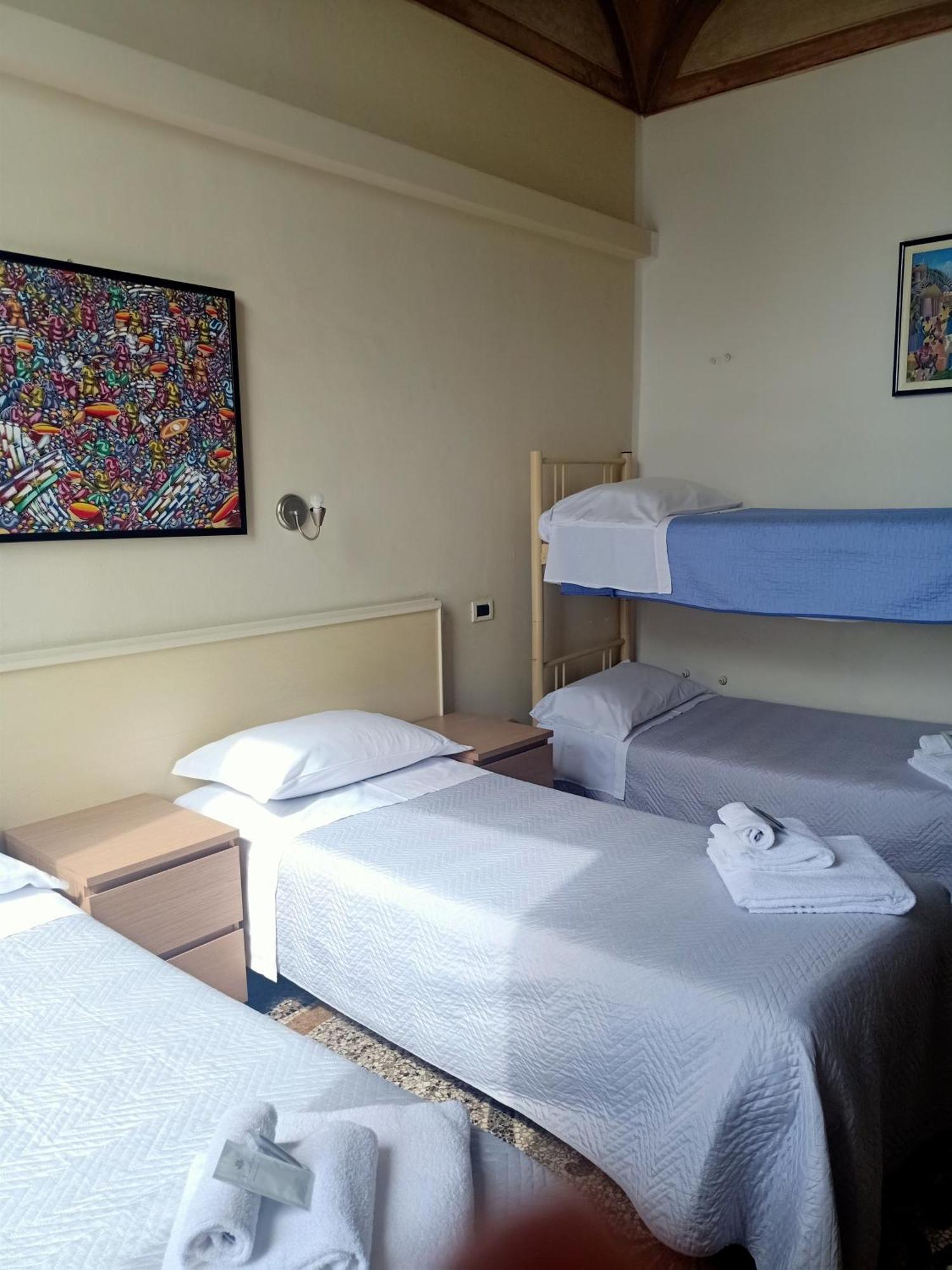 Hotel Serena Arenzano Szoba fotó